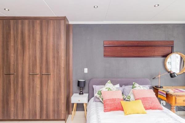 Epic Lux 8-12 Joanesburgo Exterior foto